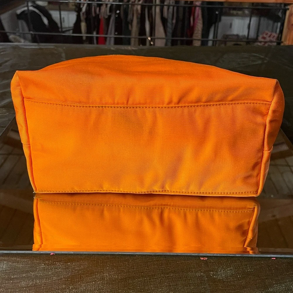 Gucci Orange Shoulder Bag - Picture 6 of 16